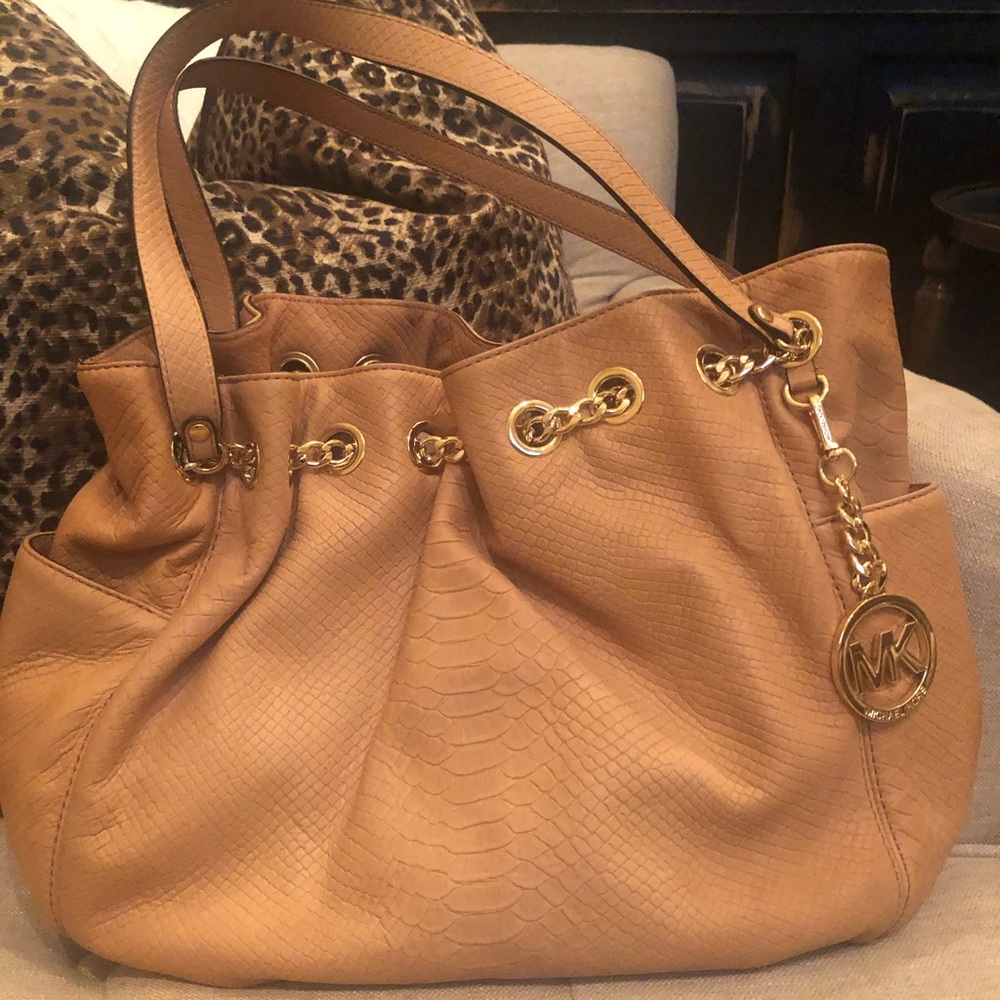 Michael Kors purse